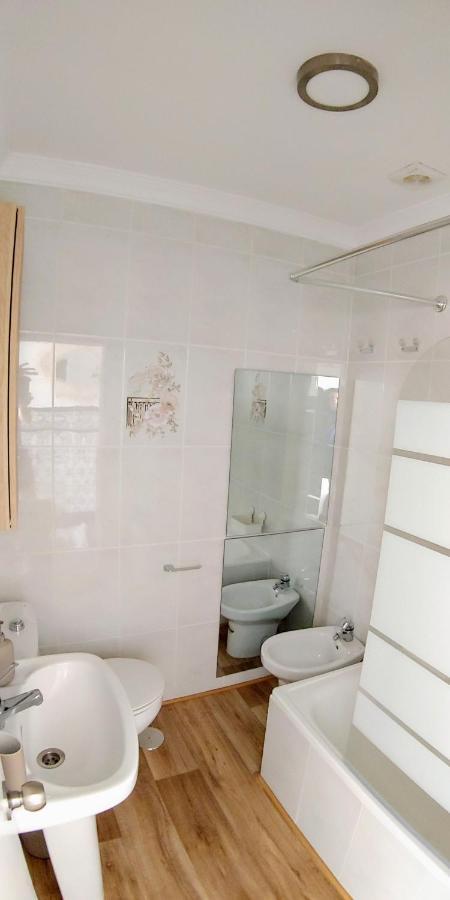 Casa Vistas A Trafalgar Solo Familias O Parejas - Parking Privado Opcional - 科尼尔-德拉弗龙特拉 外观 照片