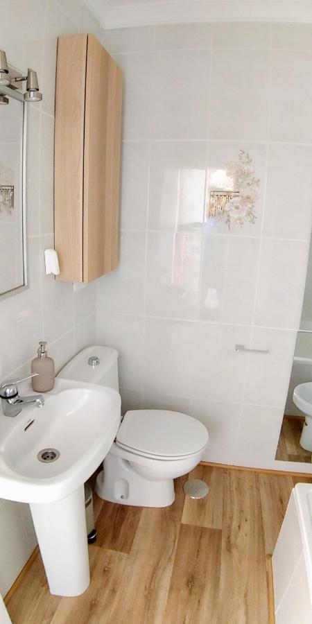 Casa Vistas A Trafalgar Solo Familias O Parejas - Parking Privado Opcional - 科尼尔-德拉弗龙特拉 外观 照片