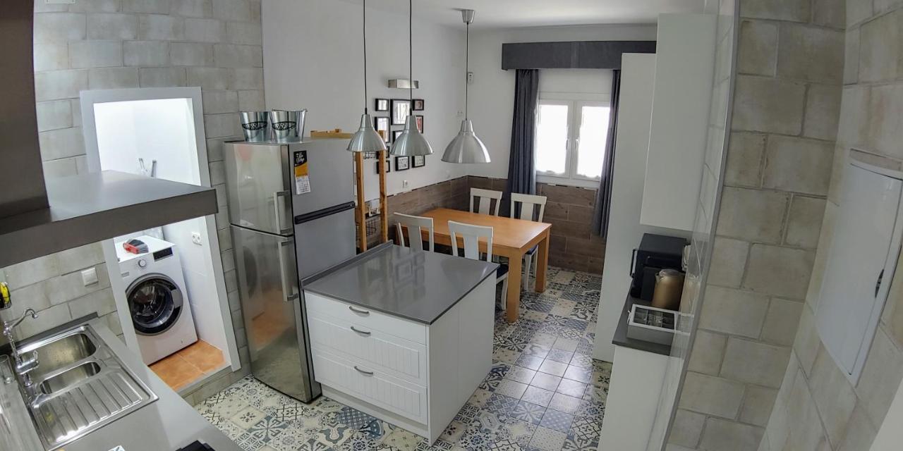 Casa Vistas A Trafalgar Solo Familias O Parejas - Parking Privado Opcional - 科尼尔-德拉弗龙特拉 外观 照片